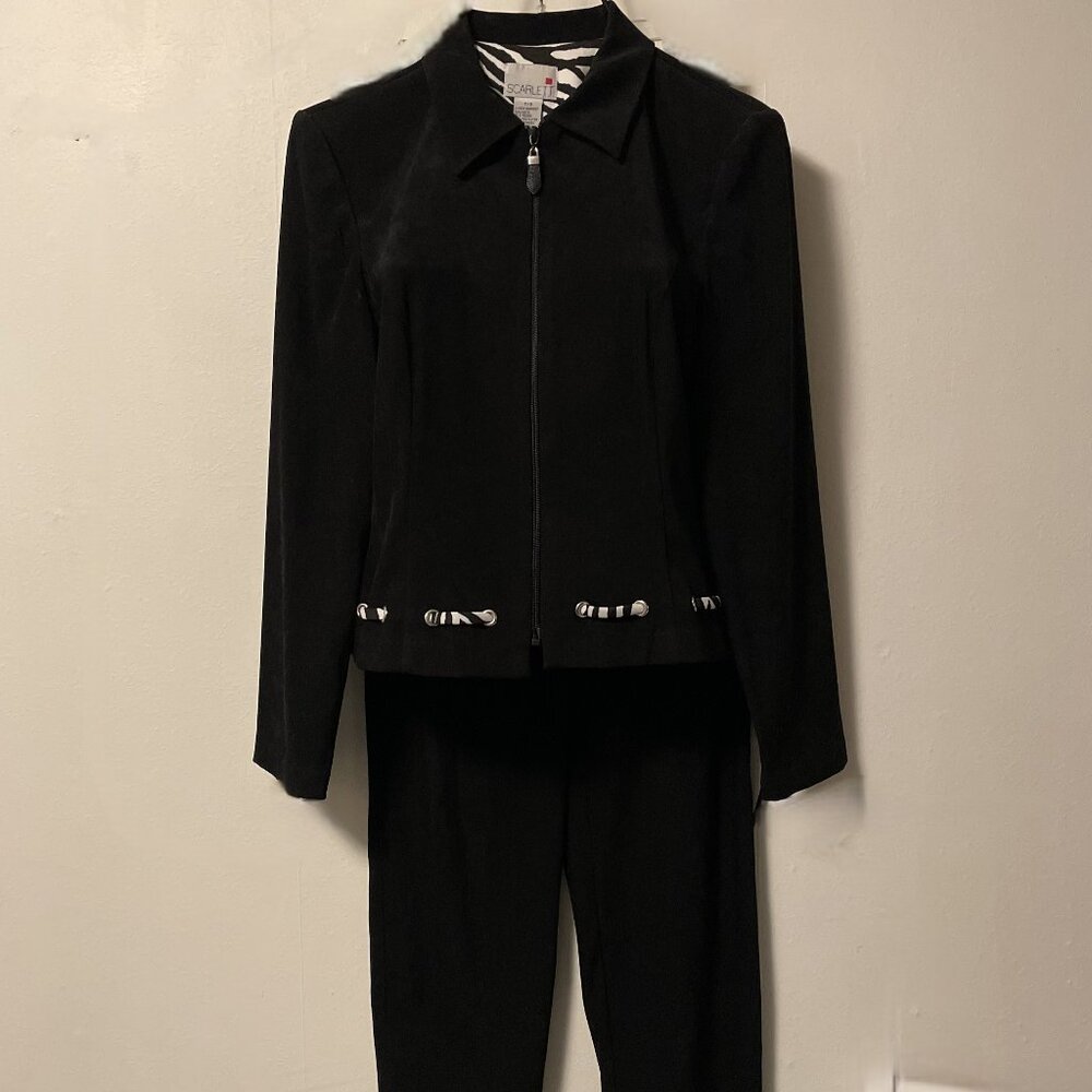Women's Scarlett 2 piece Black with Zebra Print Accents Pantsuit Size 7/8